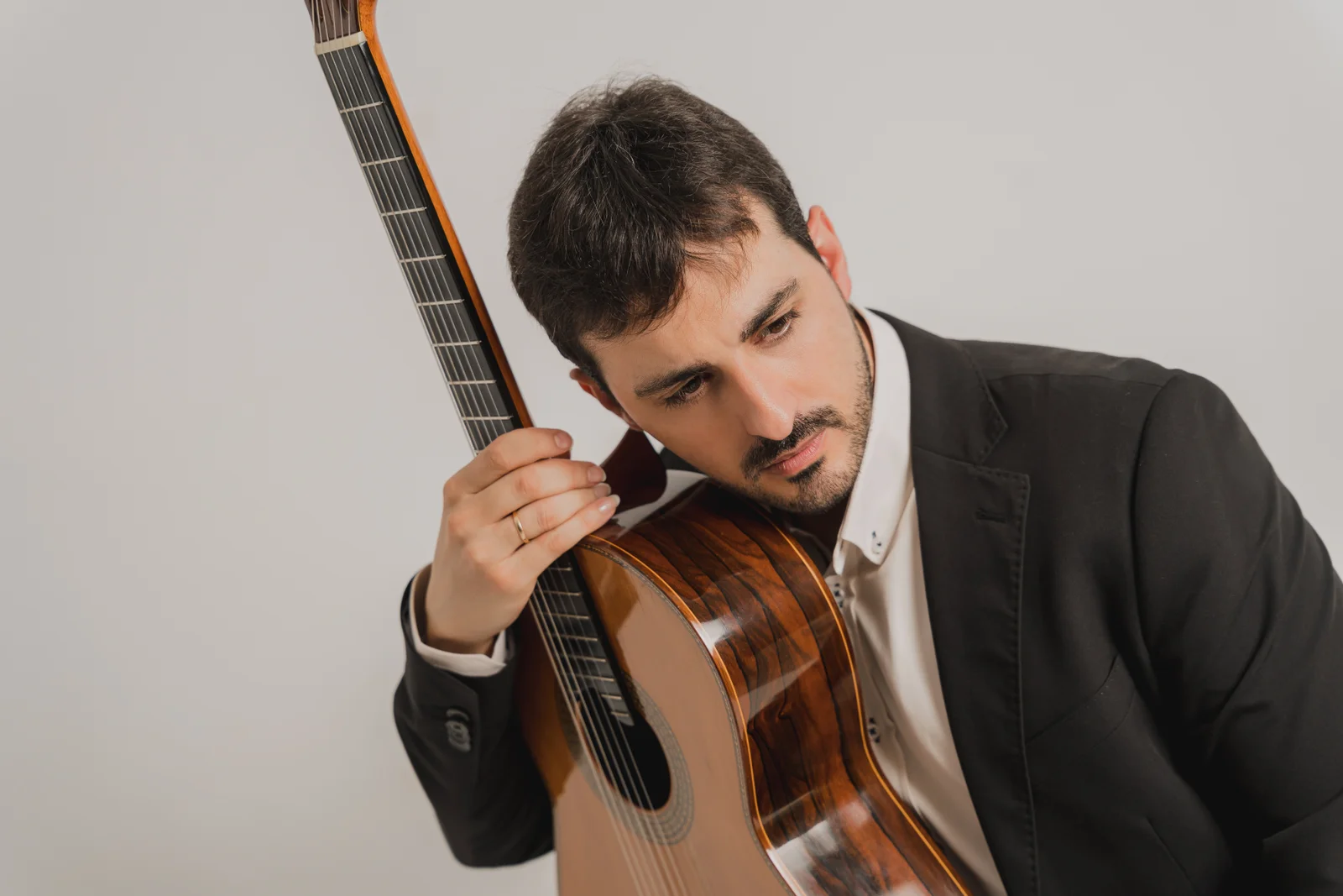 Javier Llanes, guitarrista clásico