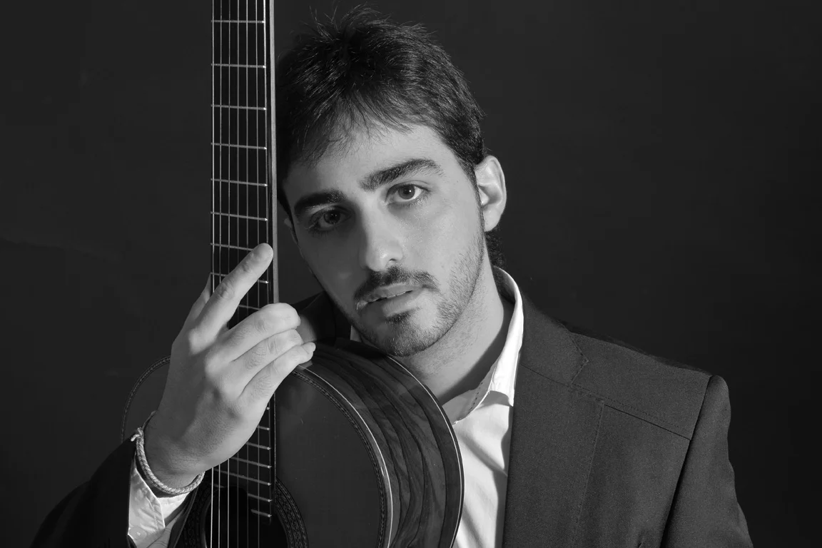 Javier Llanes, guitarrista clásico